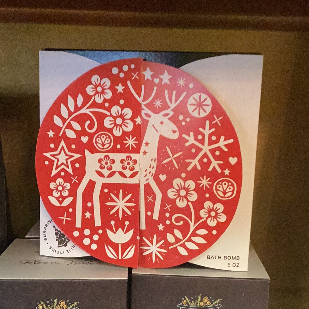 Merry and Bright bath bomb