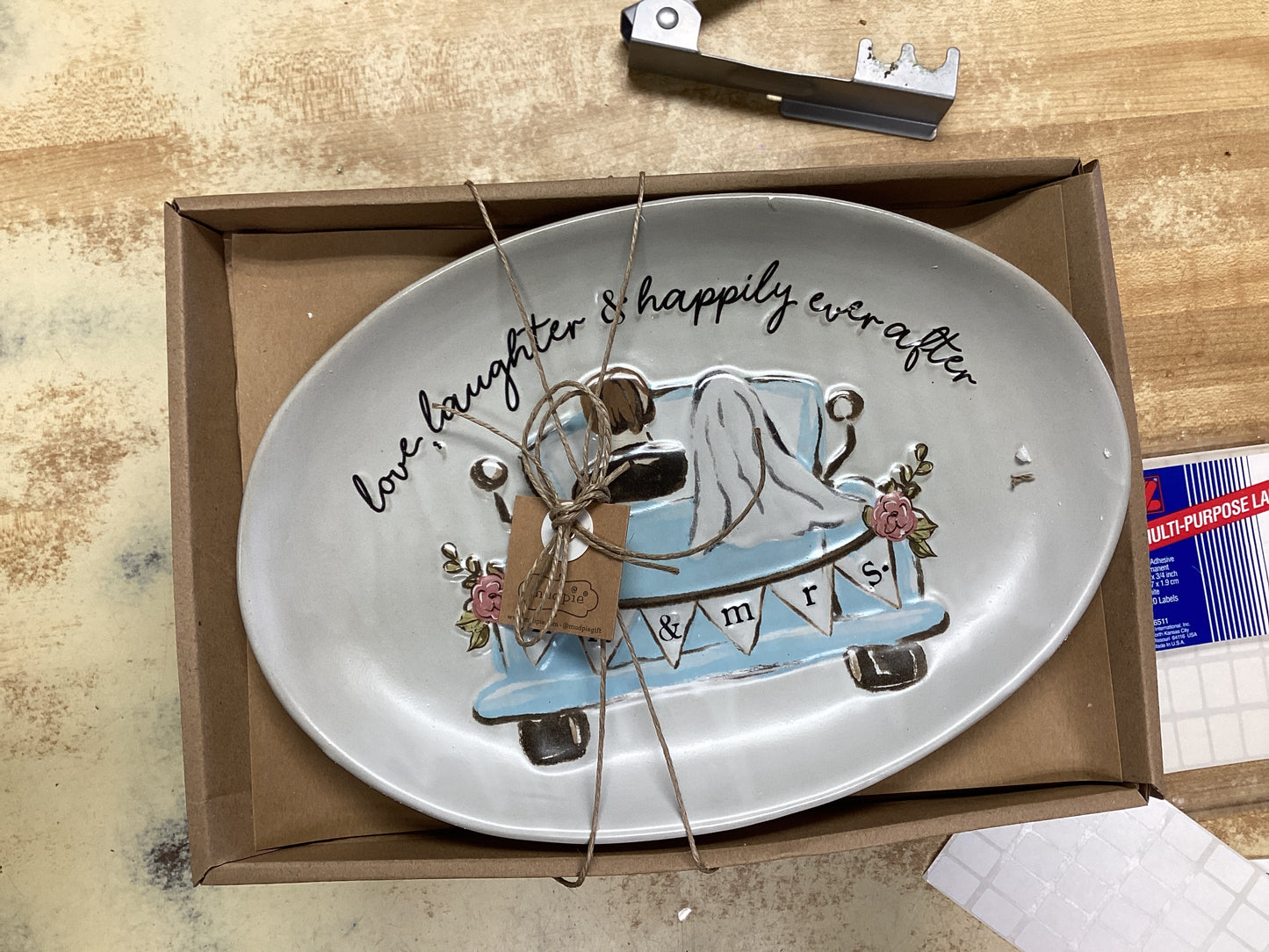 Wedding box sentiment plate