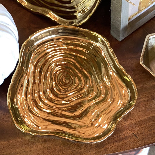 Wood look gold dish