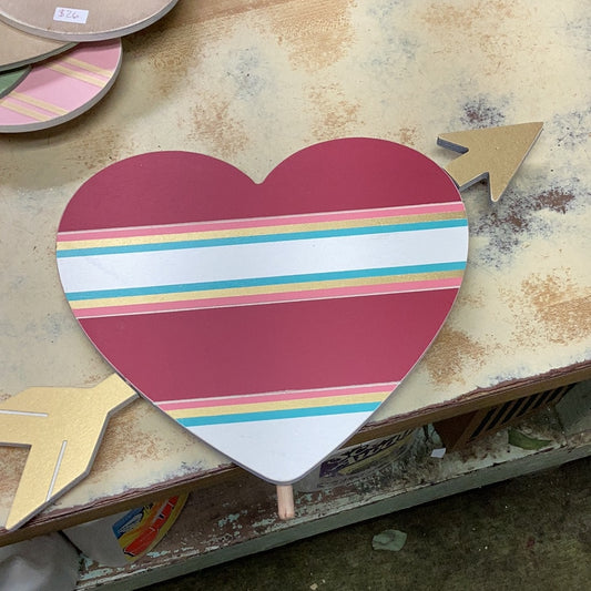 Heart with arrow topper