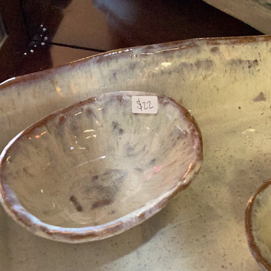 Pottery dish