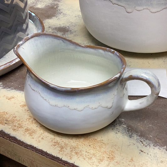 Pottery gravy bowl