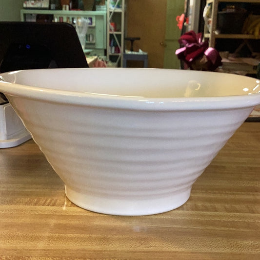 Pottery dish